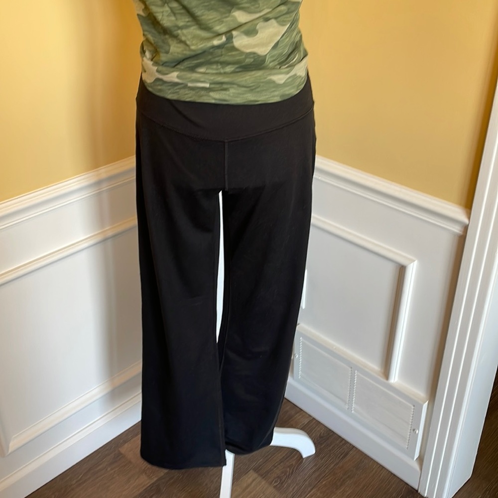 C9 Duo Dry wide leg running pant.